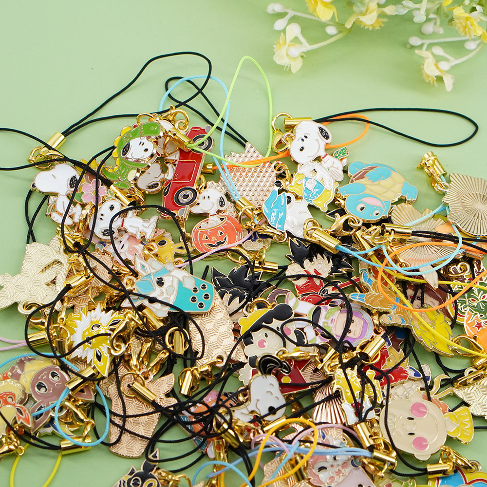 Random Mixed Cartoon Anime Pho - Phone Accessories Wholesale In China reseña y precio